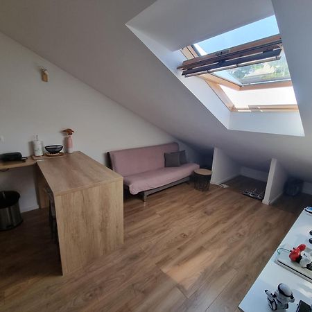 אומיס Geek Apartment מראה חיצוני תמונה
