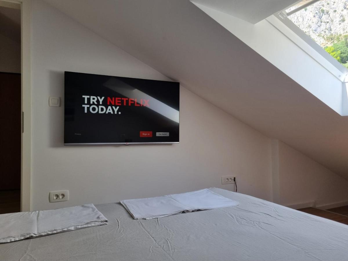 אומיס Geek Apartment מראה חיצוני תמונה