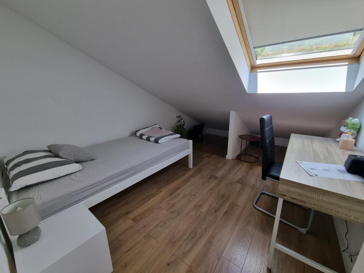 אומיס Geek Apartment מראה חיצוני תמונה