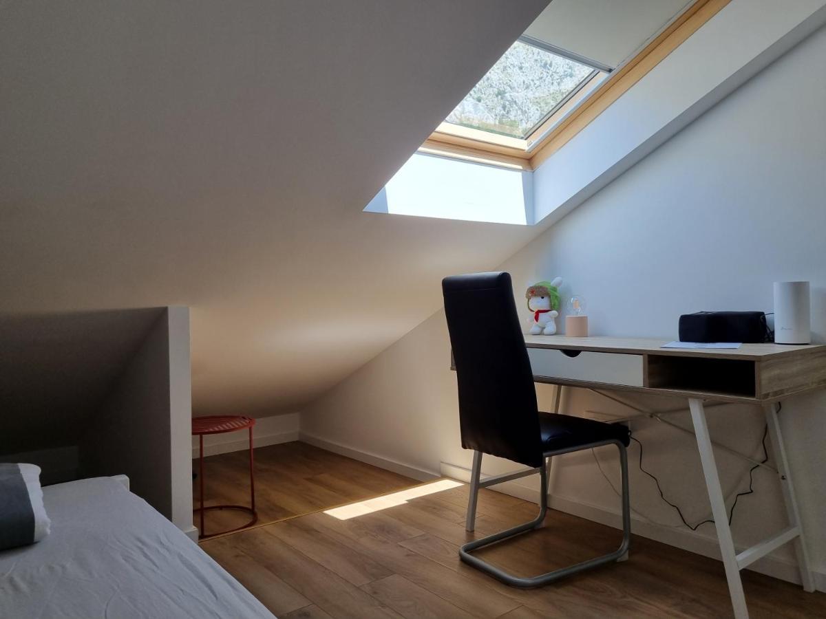 אומיס Geek Apartment מראה חיצוני תמונה