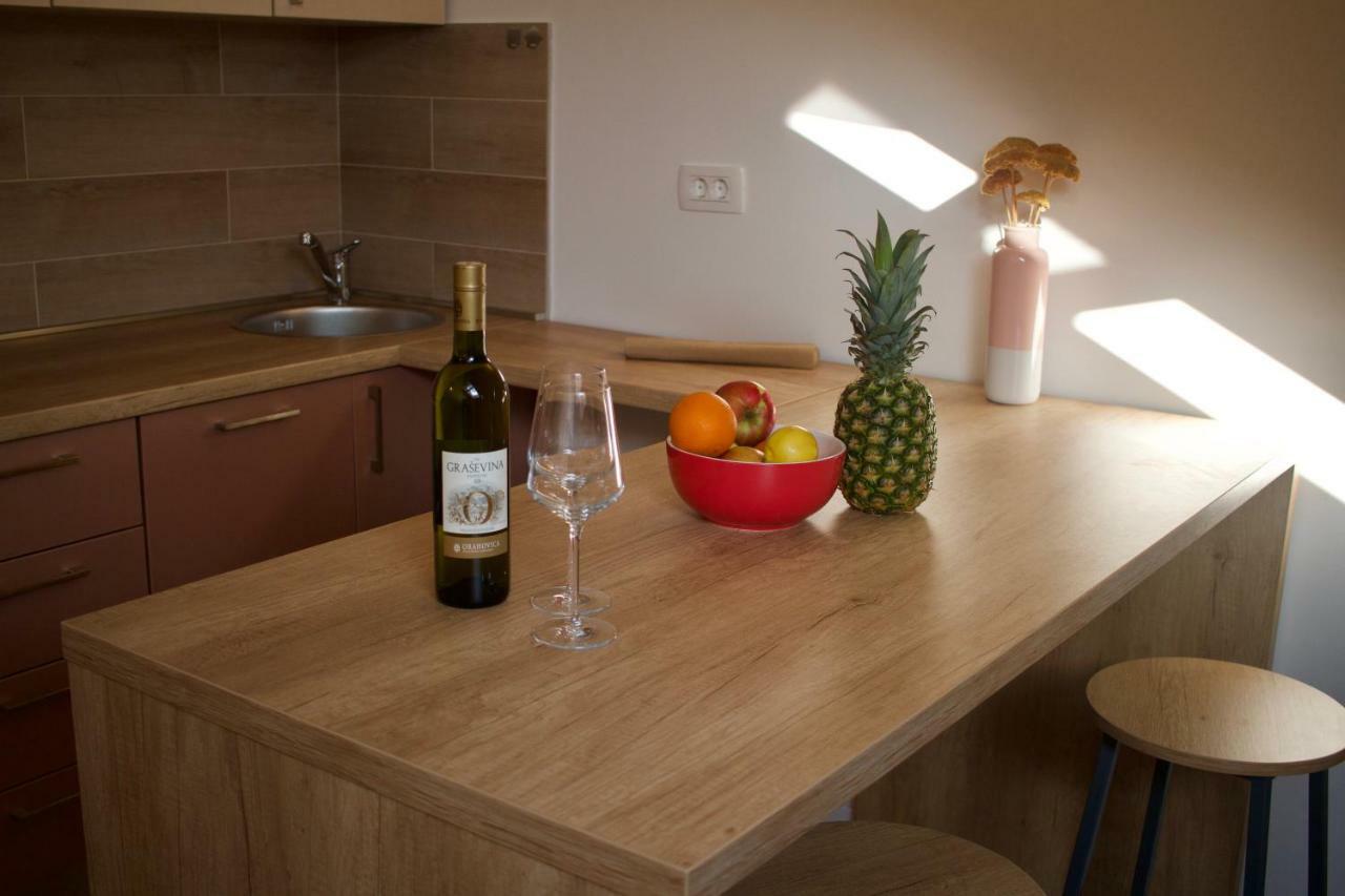 אומיס Geek Apartment מראה חיצוני תמונה